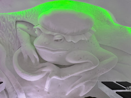 Snow Art Toad Lapland 2025